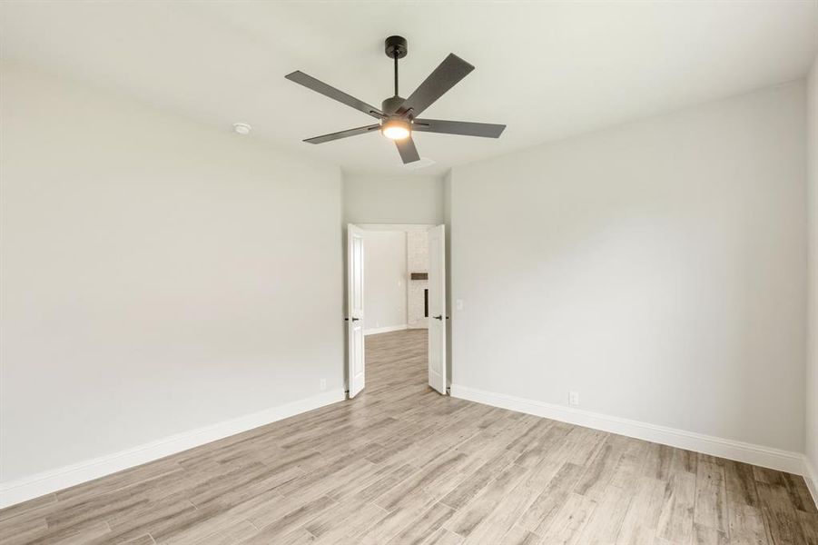 Spacious, unfurnished interior of a new home in Homestead at Daniel Farms Phase 2, DeSoto (Image 29). Spacious, unfurnished interior of a new home in Homestead at Daniel Farms Phase 2, DeSoto (Image 29).