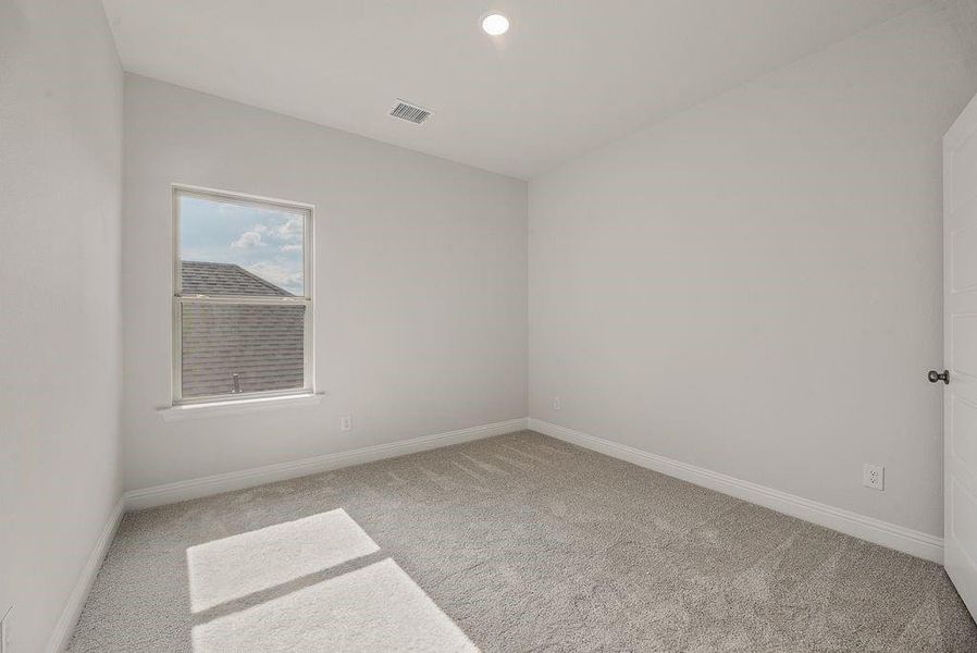 Spacious, unfurnished interior of a new home in Spiritas Ranch, Little Elm (Image 28). Spacious, unfurnished interior of a new home in Spiritas Ranch, Little Elm (Image 28).