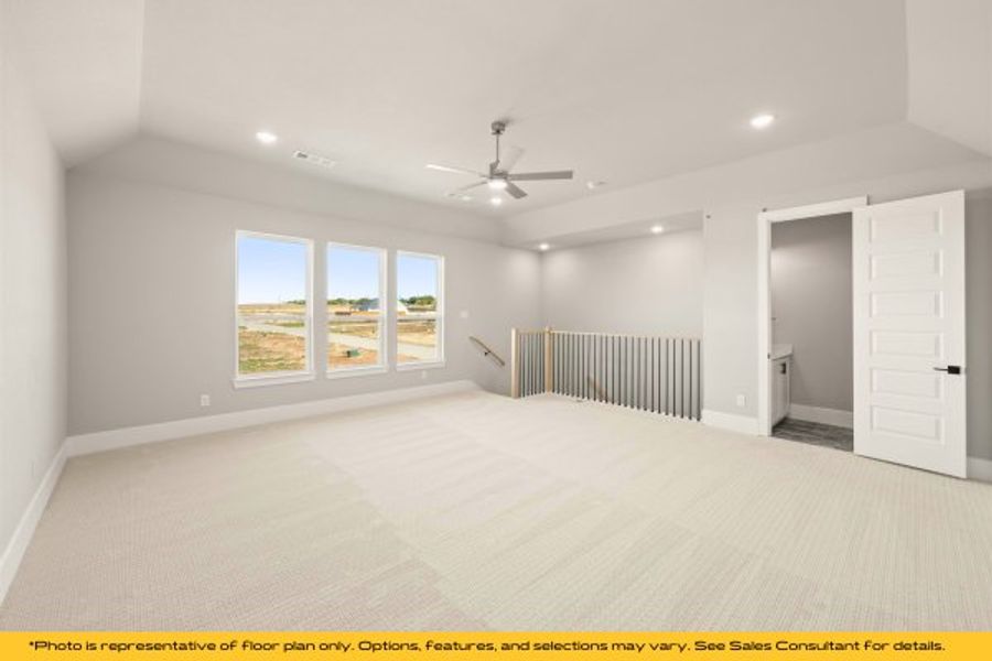 Representative unfurnished interior of a home built from the Tahoe by Stonefield Homes in Heath Golf and Yacht Club, Rockwall (Image 52).
