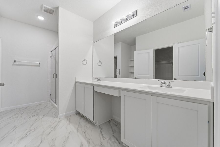 Furnished interior view inside a new home in Magnolia Springs, Montgomery (Image 11).