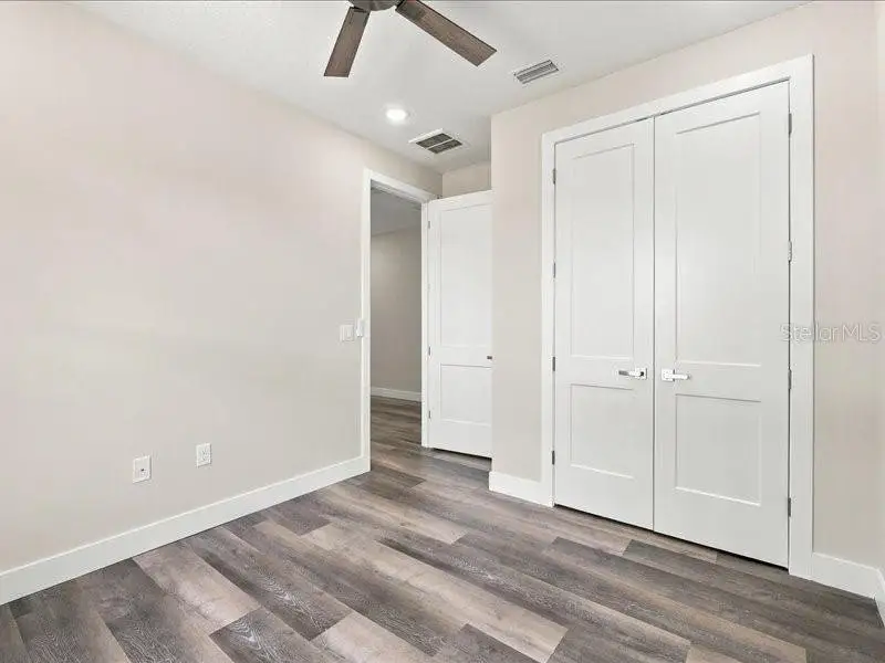 Spacious, unfurnished interior of a new home in , Winter Haven (Image 37).