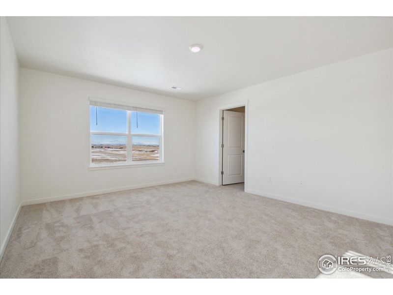 Spacious, unfurnished interior of a new home in Westgate, Greeley (Image 16).