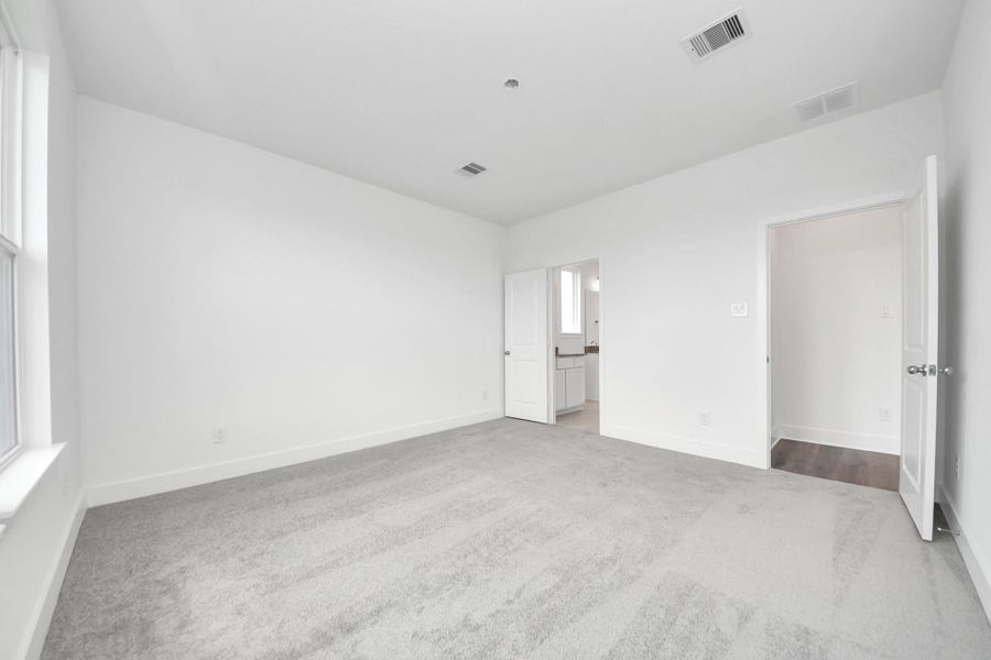 Spacious, unfurnished interior of a new home in The Canopies, Splendora (Image 14). Spacious, unfurnished interior of a new home in The Canopies, Splendora (Image 14).