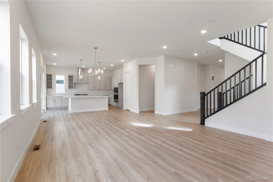 Spacious, unfurnished interior of a new home in , Broomfield (Image 16).