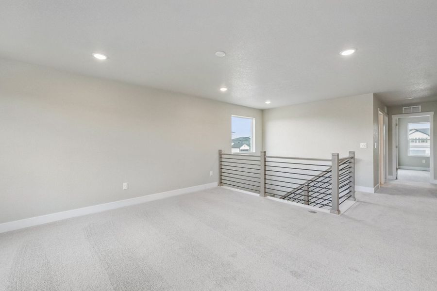 Spacious, unfurnished interior of a new home in The Trails at Aspen Ridge, Colorado Springs (Image 37).