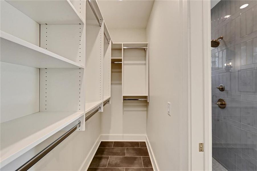 Furnished interior view inside a new home in , Gainesville (Image 15).