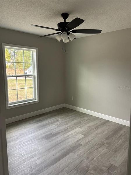 Spacious, unfurnished interior of a new home in , Citrus Springs (Image 13).
