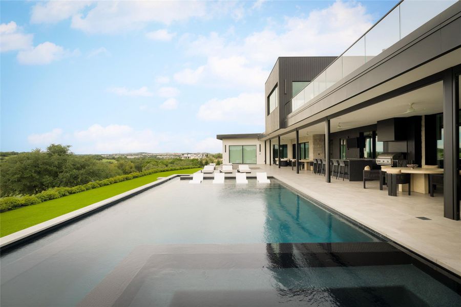 Exterior details and patio area of a home in , Austin (Image 14).