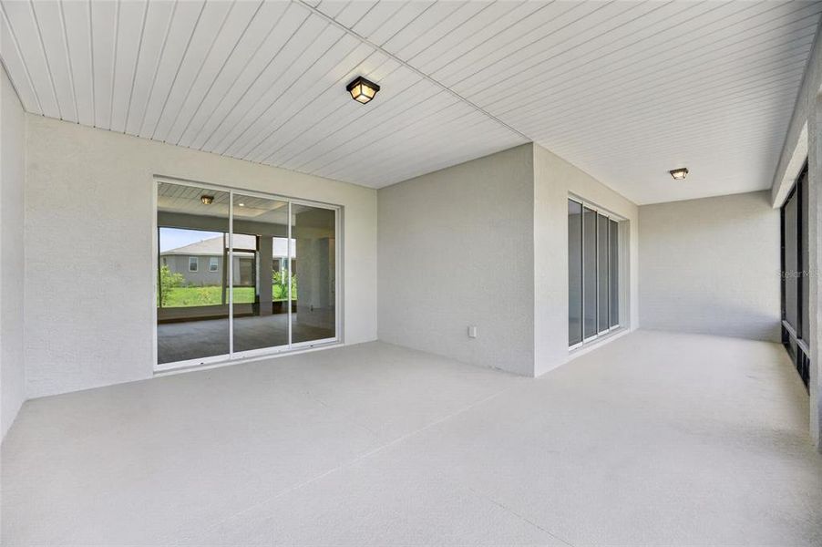 Exterior details and patio area of a home in , Ocala (Image 27).