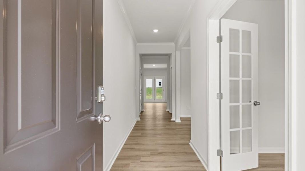 Spacious, unfurnished interior of a new home in Northwoods at Mirror Lake, Villa Rica (Image 23).