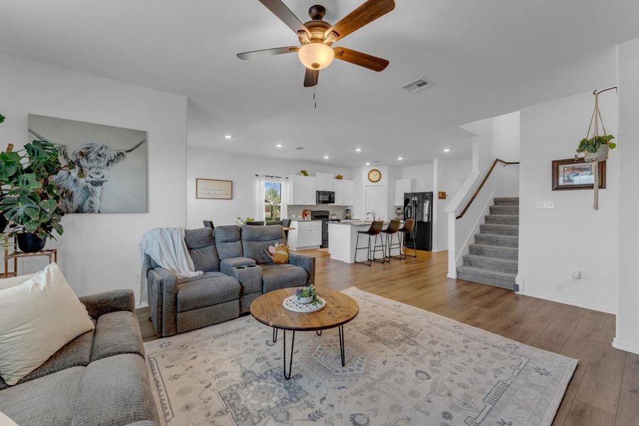 Furnished interior view inside a new home in Thunder Rock, Marble Falls (Image 11). Furnished interior view inside a new home in Thunder Rock, Marble Falls (Image 11).