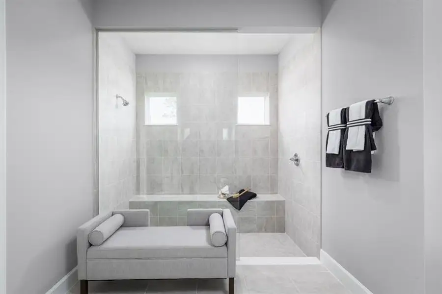 Representative furnished interior of a home built from the Sandalwood by Ryan Homes in Bellaviva, Auburndale (Image 16).