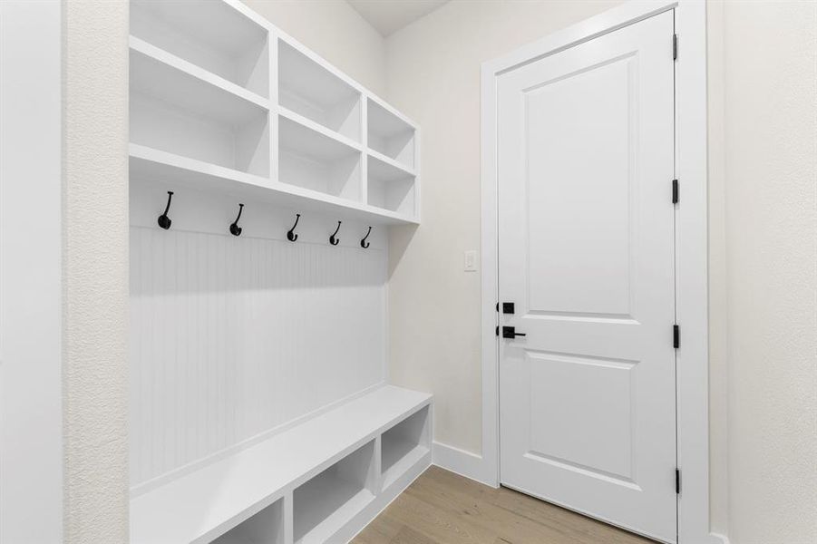 17. 741 Capella - Mud 17. 741 Capella - Mud