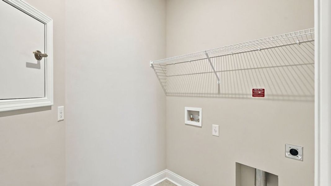 Spacious, unfurnished interior of a new home in Sun City Hilton Head, Bluffton (Image 16).