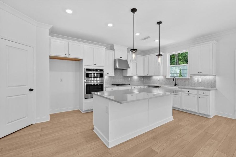 Furnished interior view inside a new home in Nichols Farm, Dacula (Image 14).