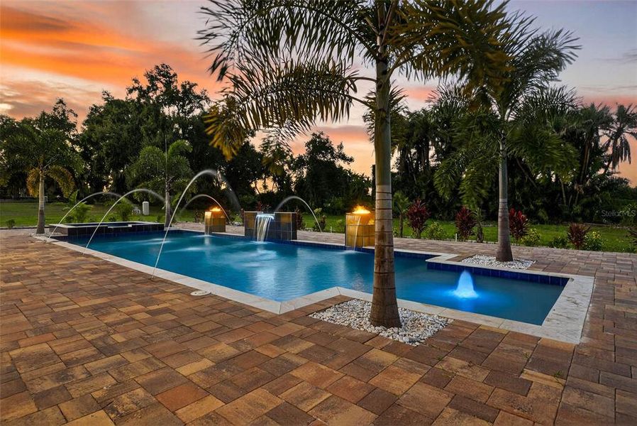 Exterior details and patio area of a home in , Thonotosassa (Image 36). Exterior details and patio area of a home in , Thonotosassa (Image 36).