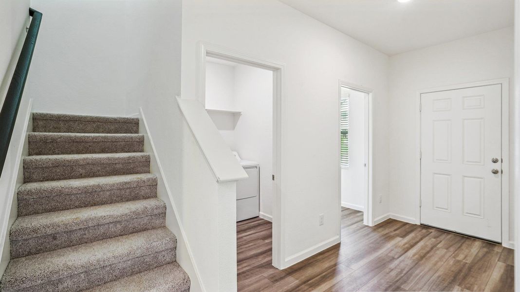 Spacious, unfurnished interior of a new home in Castlewood South, Taylor (Image 7).