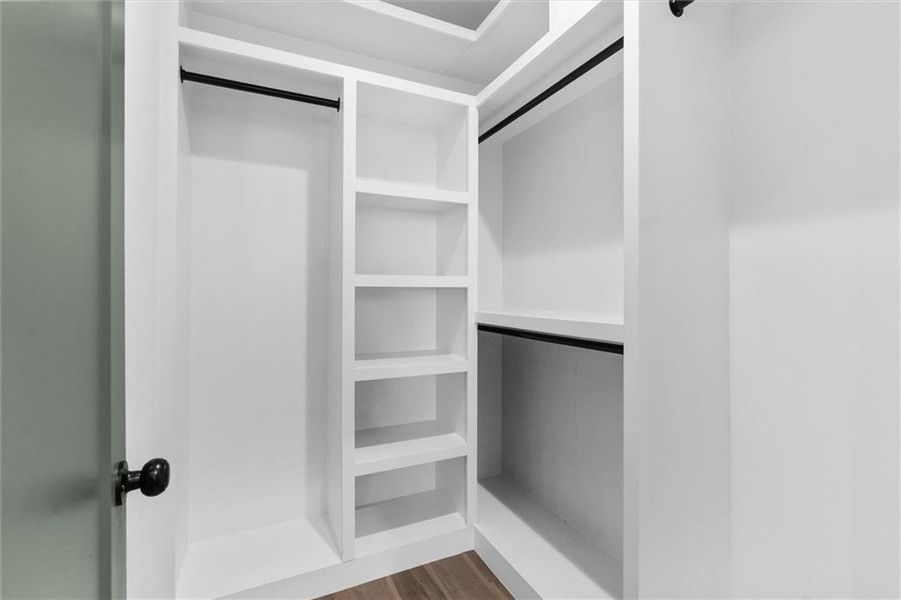 Image 90 of a home in .