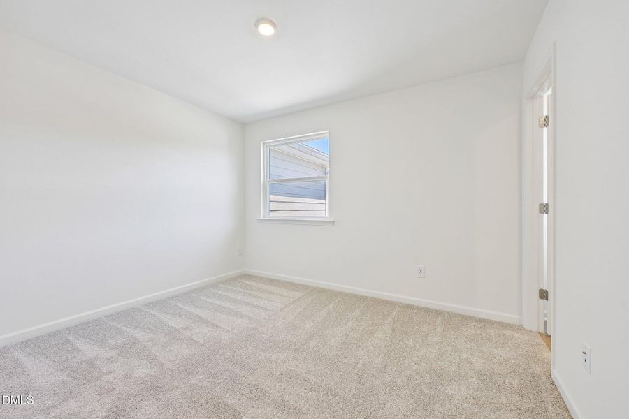 20-web-or-mls-Glen Lyon Drive-S2204-020