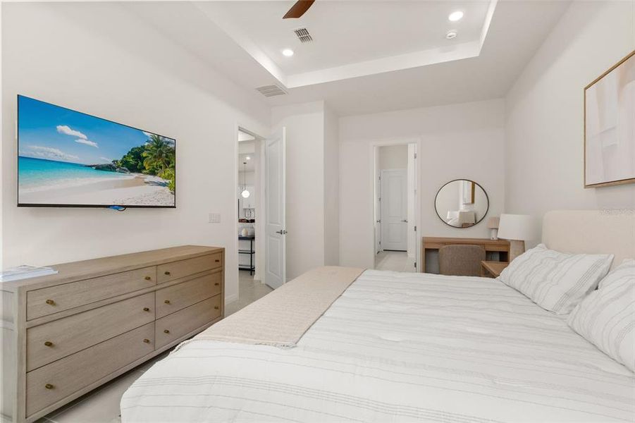 Furnished interior view inside a new home in , Winter Garden (Image 16).