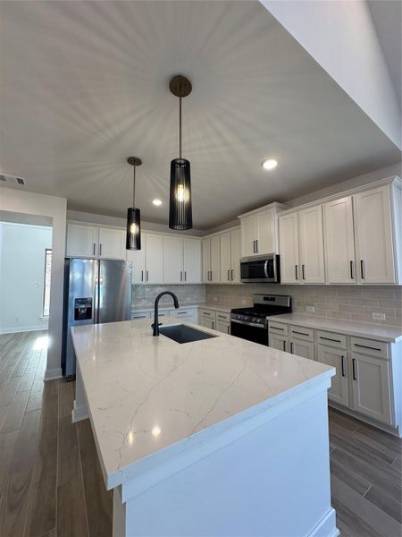 Furnished interior view inside a new home in Cross Creek West, Fulshear (Image 11).