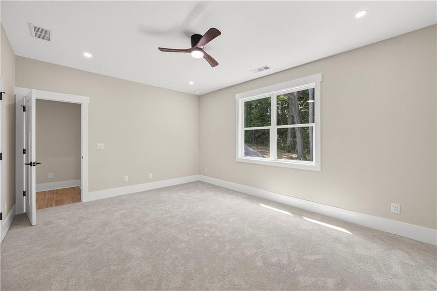 Spacious, unfurnished interior of a new home in , Marietta (Image 24).