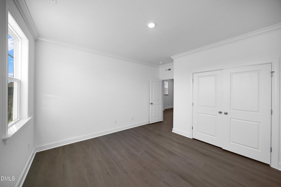 SUN_Stoneriver_Pic_Waterbury_Bed4_1of2