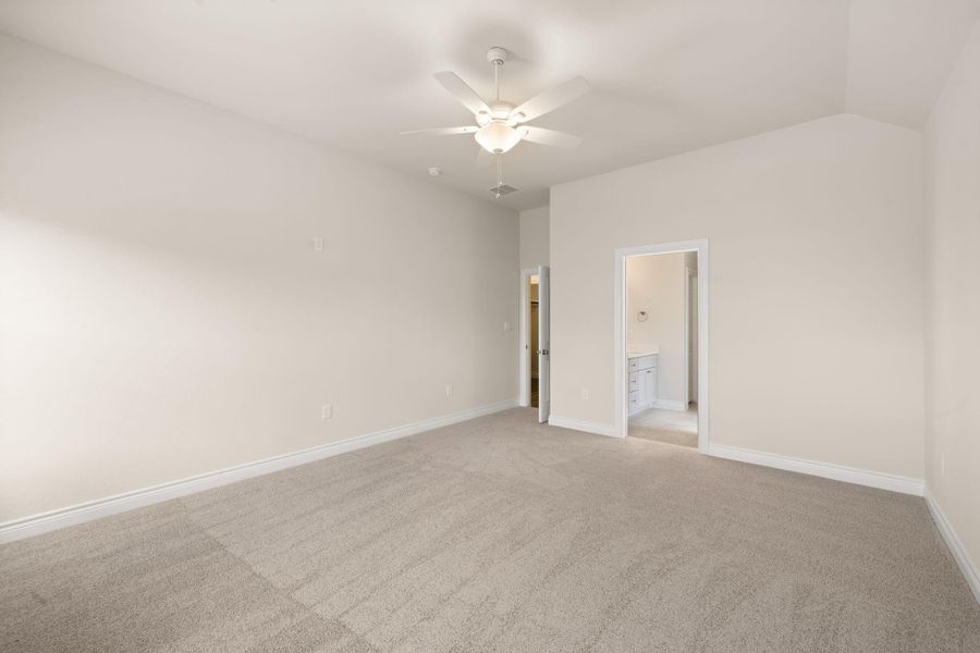 Spacious, unfurnished interior of a new home in Grand Oaks Reserve, Cleveland (Image 14). Spacious, unfurnished interior of a new home in Grand Oaks Reserve, Cleveland (Image 14).