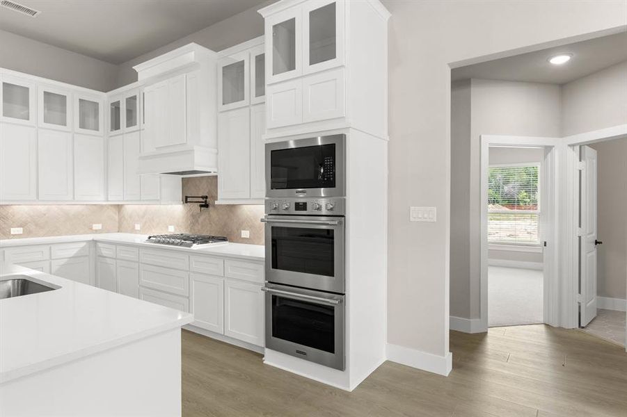 111 Broadmoor-Kitchen-4