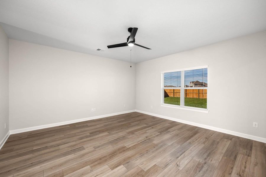 Spacious, unfurnished interior of a new home in Sunterra, Katy (Image 16). Spacious, unfurnished interior of a new home in Sunterra, Katy (Image 16).