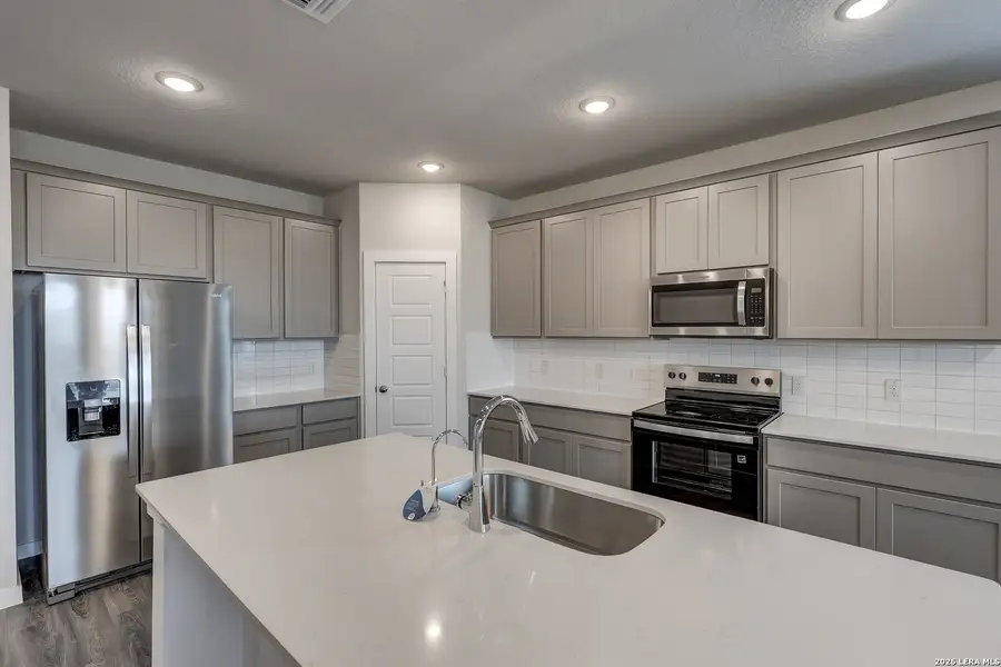 Furnished interior view inside a new home in Garden Grove, San Antonio (Image 10).