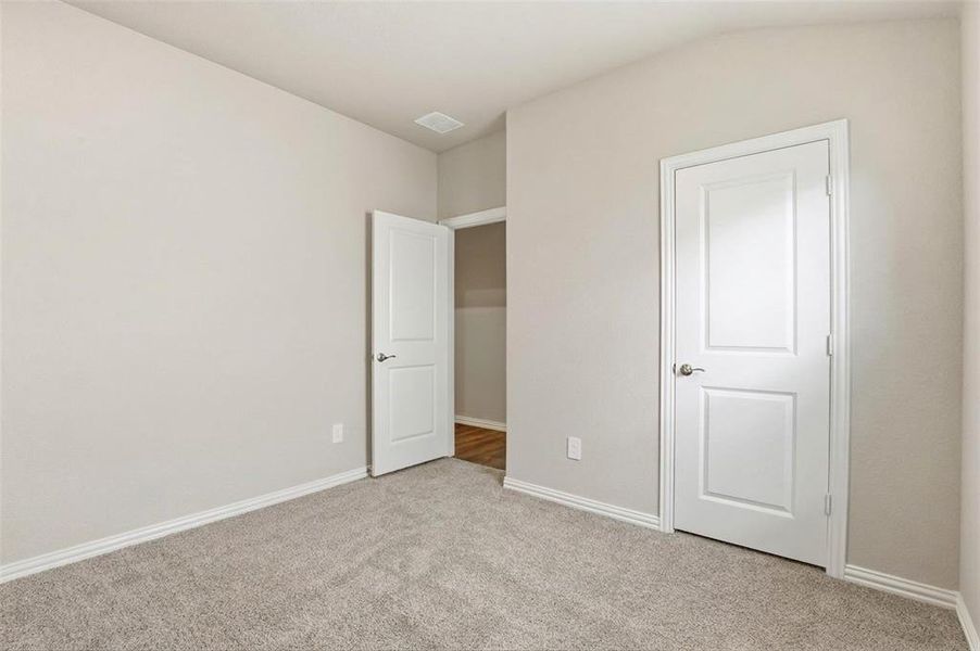 Spacious, unfurnished interior of a new home in Tesoro at Chisholm Trail Ranch, Crowley (Image 25). Spacious, unfurnished interior of a new home in Tesoro at Chisholm Trail Ranch, Crowley (Image 25).