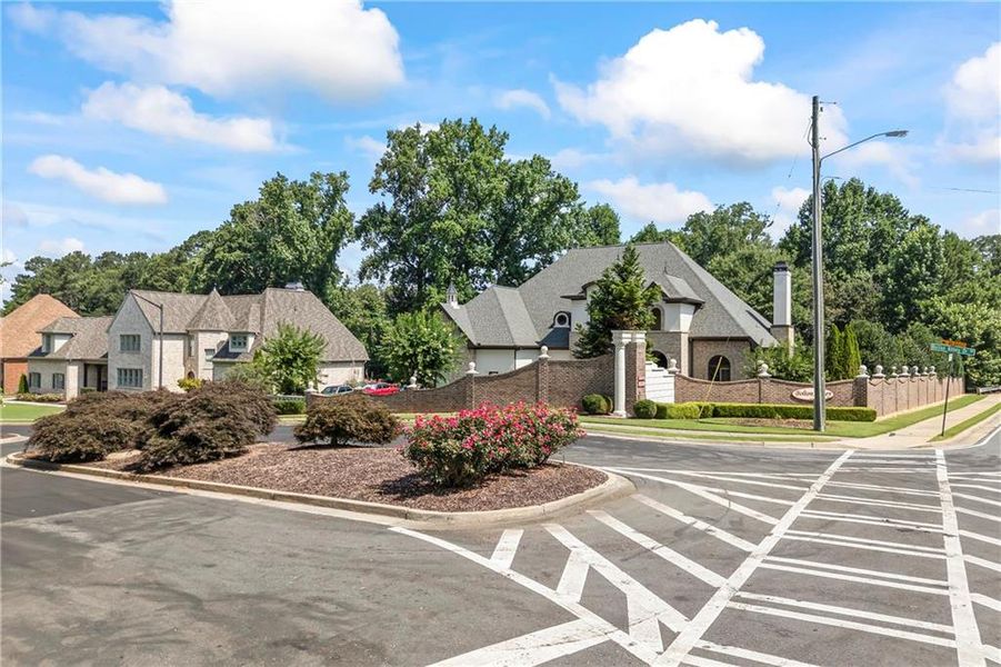 Community amenities in , Marietta (Image 92).
