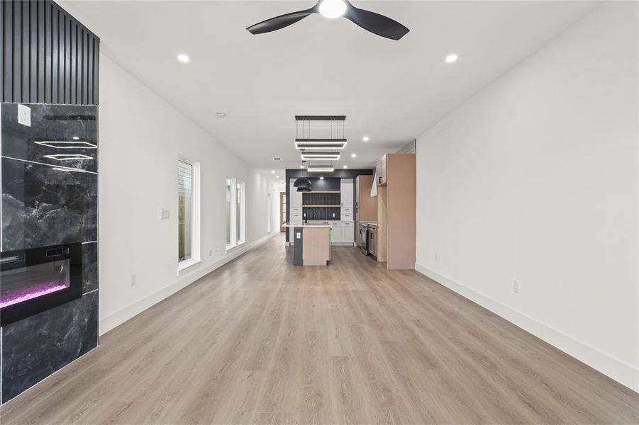 Spacious, unfurnished interior of a new home in , Dallas (Image 22).