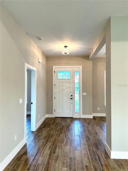 Spacious, unfurnished interior of a new home in , Palm Coast (Image 18).