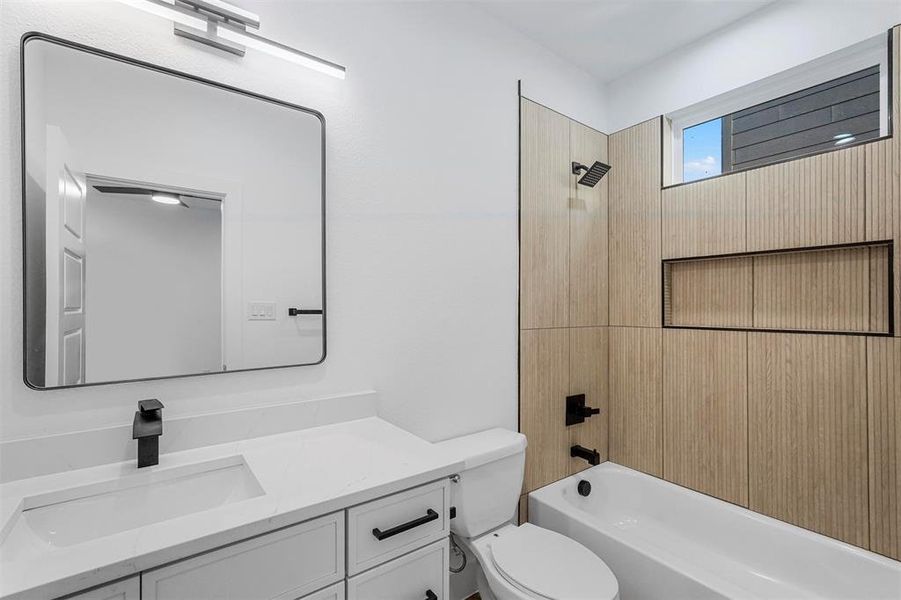 Furnished interior view inside a new home in , Dallas (Image 8).