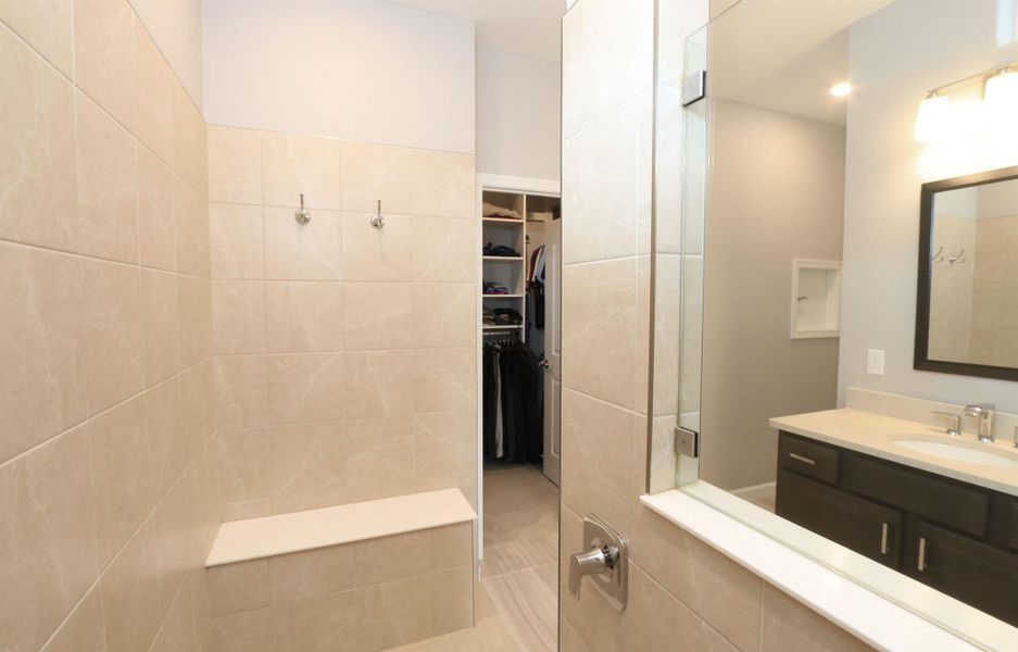 Furnished interior view inside a new home in , Port St. Lucie (Image 50).