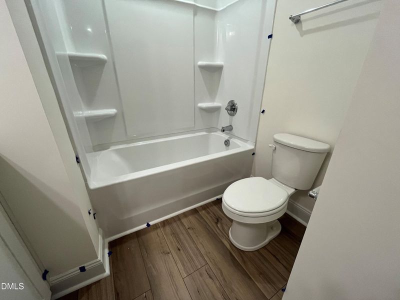 Bath 2 with tub/shower combination
