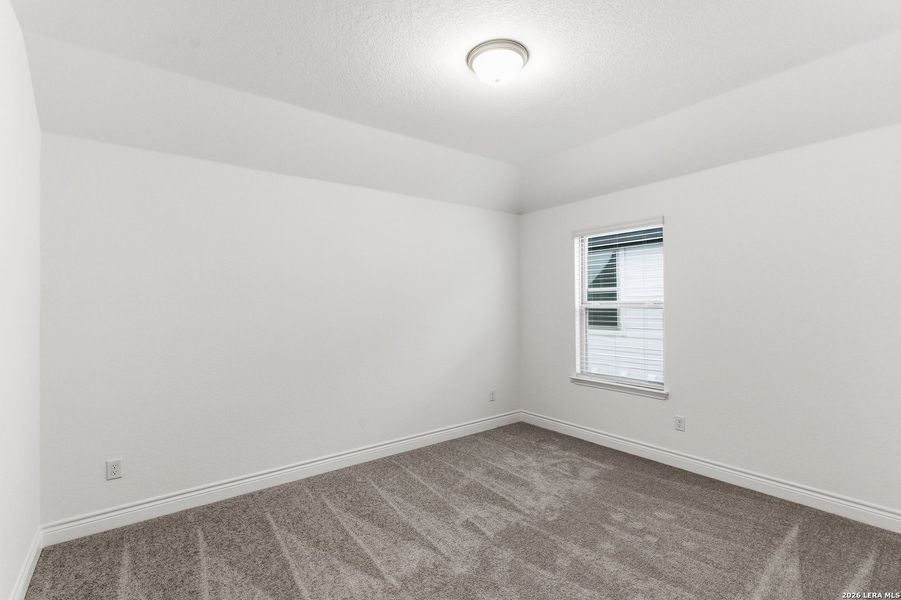Spacious, unfurnished interior of a new home in Davis Ranch, San Antonio (Image 32).