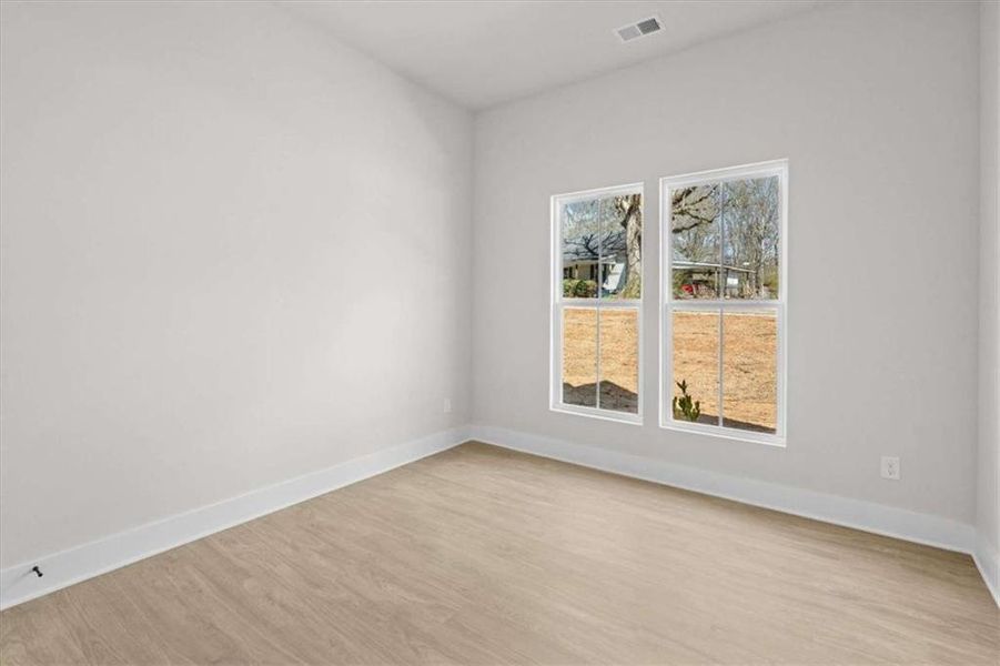 Spacious, unfurnished interior of a new home in , Temple (Image 31).