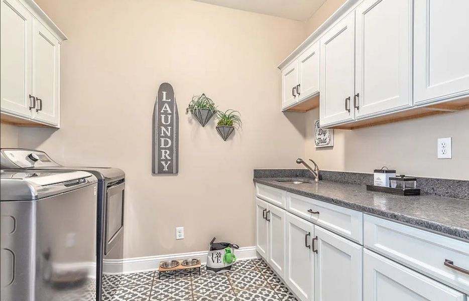 Representative furnished interior of a home built from the Promenade by Perfection Builders in The Courtyards at Oakland Hills, Louisville (Image 11).