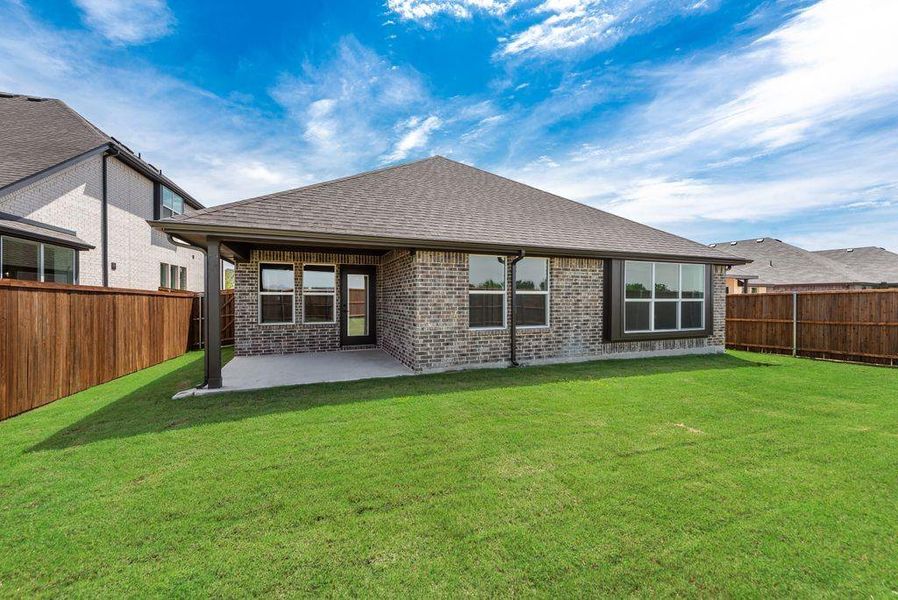 DFW-Meadow Park-Concept 1660--7541 Lavender Lane-Covered Patio-Risewell Homes