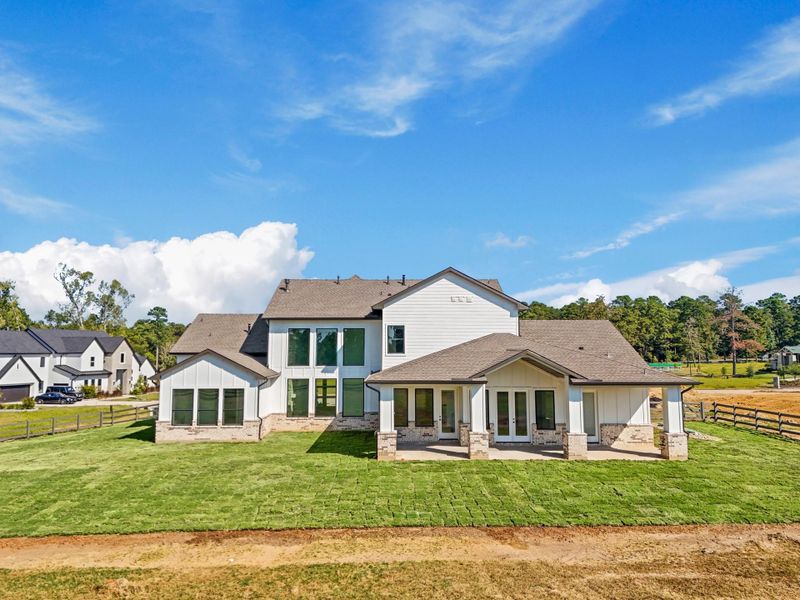 Image 7 of a home in Bentwood Farms.