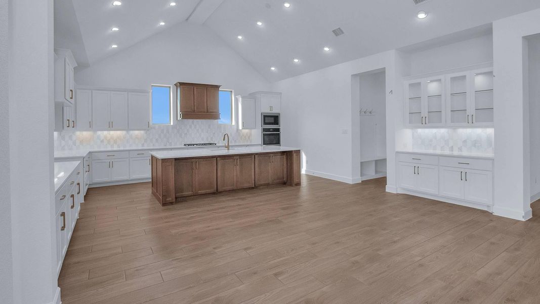 Furnished interior view inside a new home in Briarley 70', Montgomery (Image 8).