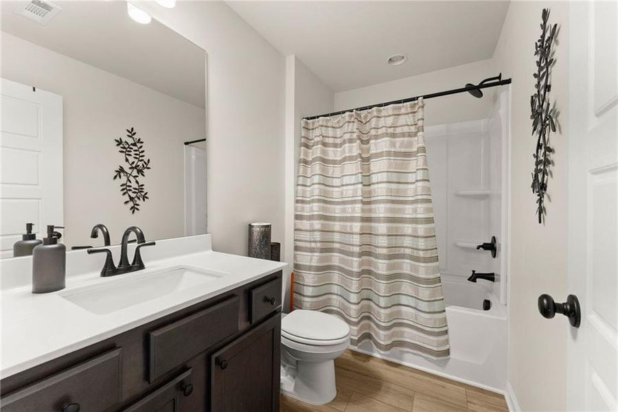 Furnished interior view inside a new home in , Auburn (Image 41).