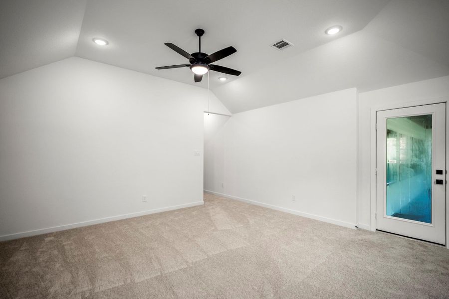 Spacious, unfurnished interior of a new home in Briarley, Montgomery (Image 48).