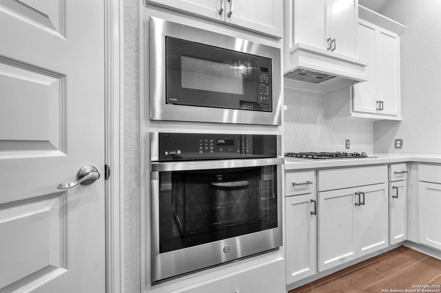 Close-up of interior finishes inside a home in Kallison Ranch 45', San Antonio (Image 19). Close-up of interior finishes inside a home in Kallison Ranch 45', San Antonio (Image 19).