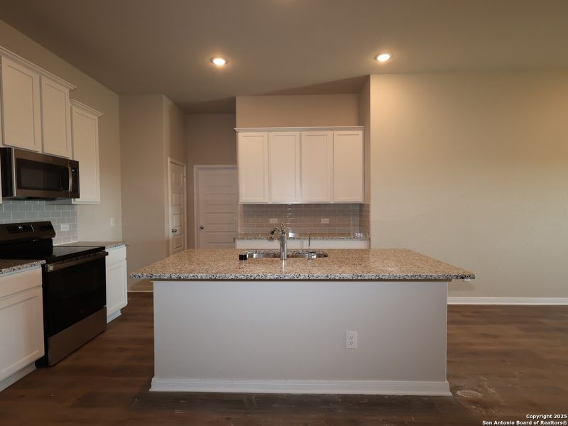 Furnished interior view inside a new home in Paloma Park, Converse (Image 10). Furnished interior view inside a new home in Paloma Park, Converse (Image 10).