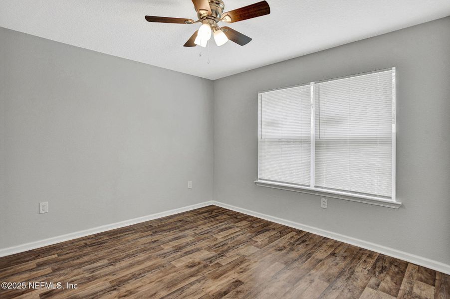 Spacious, unfurnished interior of a new home in , Jacksonville (Image 10).
