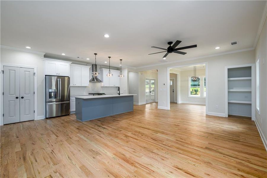 Spacious, unfurnished interior of a new home in , Atlanta (Image 27).